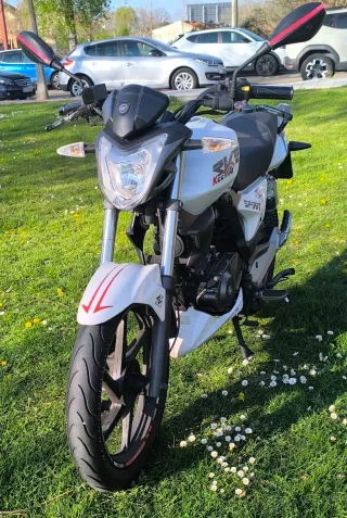 Keeway RKS 125cc Blanca