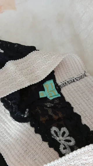 Completo black and White top crop e pantaloni pizz