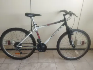 Bicicleta Decathlon Rockrider Blanca