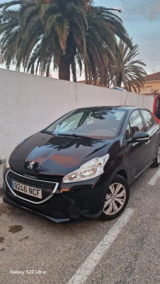 Peugeot 208 2013