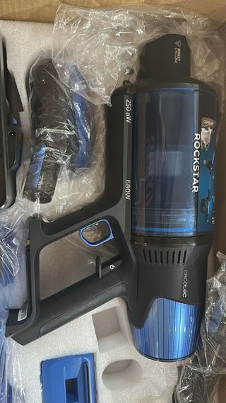 - Cecotec Aspirador Escoba sin Cable Conga Rocks