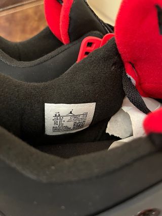 Jordan 4 Retro Red Thunder