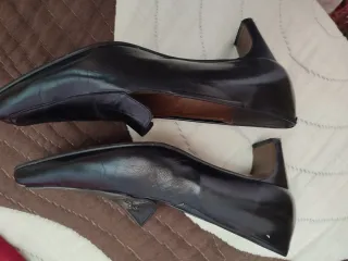 Zapatos de tacón negros