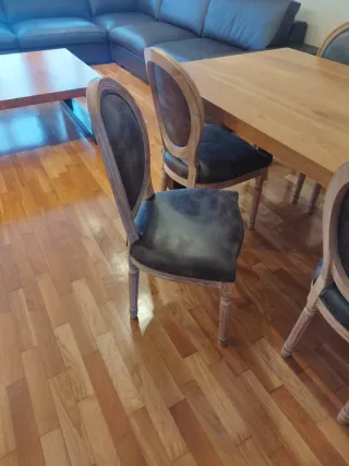 Sillas Maisons du Monde madera y cuero