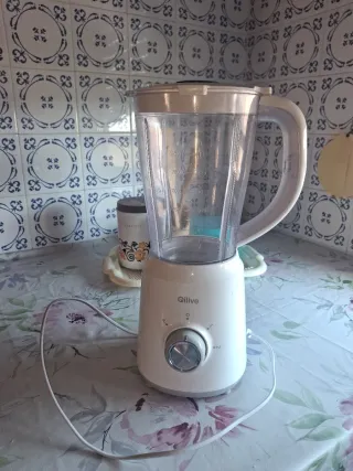 Licuadora Qilive Blanca