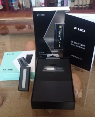 FiiO KA5 DAC/Amp Negro + funda