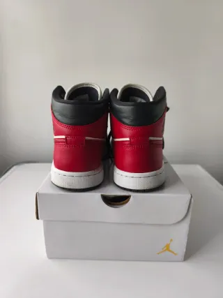 Zapatillas Air Jordan 1 Roja/Blanca Talla 39