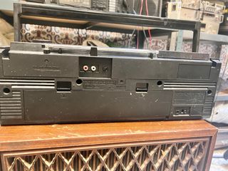 Radio Cassette Hitachi 3D Super Woofer