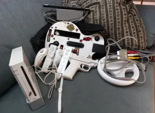 Pack Consola Wii + Accesorios. Todo para piezas.