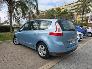 Renault Grand Scenic 2010