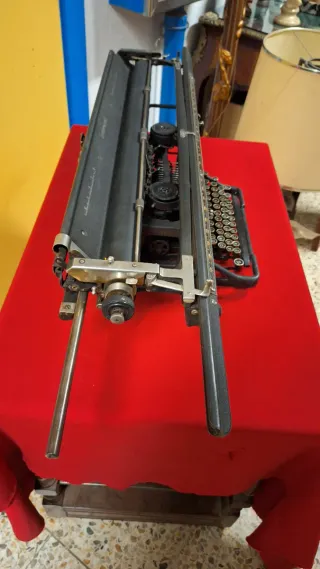 Máquina de escribir Underwood grande