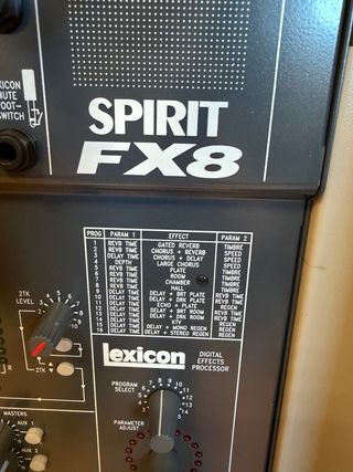 Rack Sonido Profesional con Mezclador