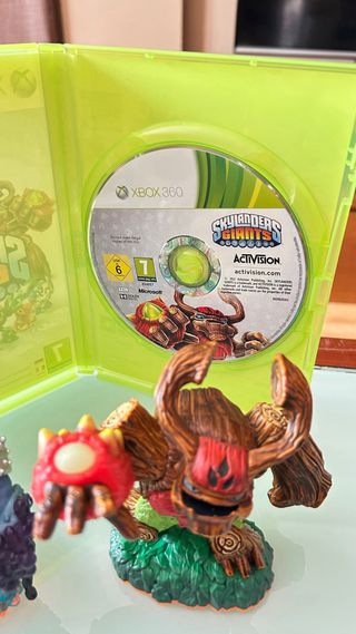 Lote Skylanders Giants Xbox 360 + 5 Gigantes + 3