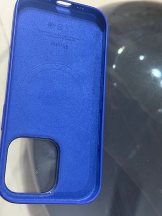 Funda iPhone 16 Pro azul ultramar