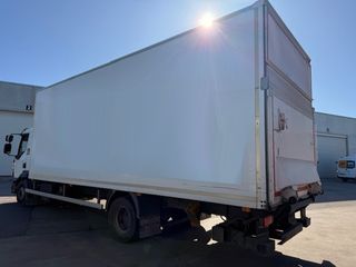 RENAULT D-SERIES 12.280 CAJA CERRADA EURO6