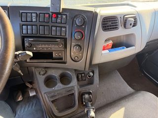 RENAULT D-SERIES 12.280 CAJA CERRADA EURO6