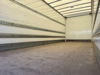 RENAULT D-SERIES 12.280 CAJA CERRADA EURO6