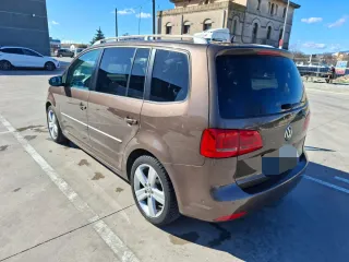 Volkswagen Touran 2011