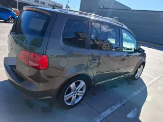 Volkswagen Touran 2011