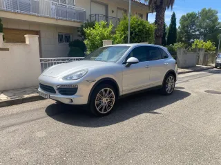 Porsche Cayenne 2011