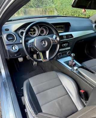 Mercedes-Benz Clase C 220 CDI AMG