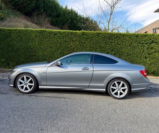 Mercedes-Benz Clase C 220 CDI AMG