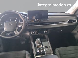 Mitsubishi Outlander PHEV Kaiteki 4WD