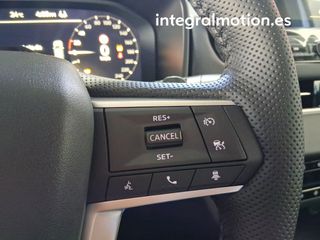 Mitsubishi Outlander PHEV Kaiteki 4WD