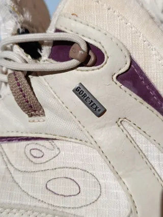 Botas Salomon Gore-Tex Beige/Morado Talla 38