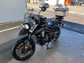 Triumph Tiger 800 XRX Negra