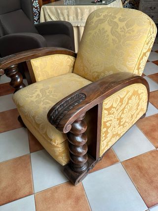 Tresillo antiguo caoba tapizado