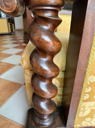 Tresillo antiguo caoba tapizado