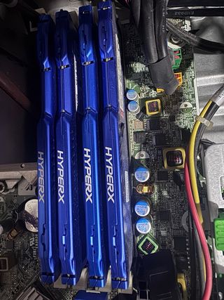 Torre HP Negra/Plateada