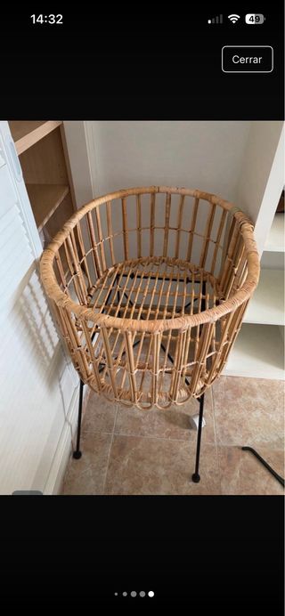 Cuna ratán Zara Home con móvil