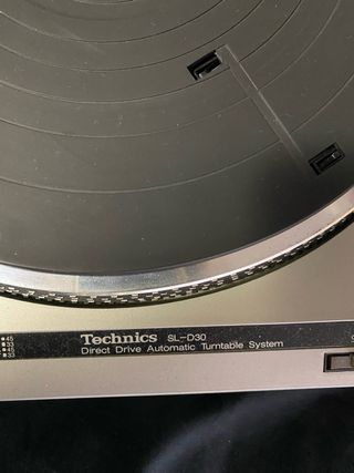 Tocadiscos Technics SL-030 Direct Drive