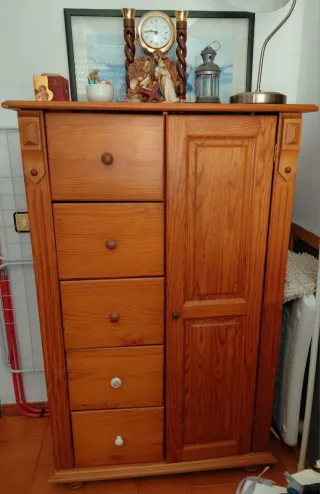 Mueble Cajonera Pino Rojo