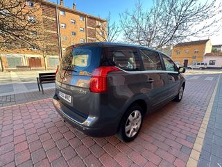 Peugeot 5008 2010