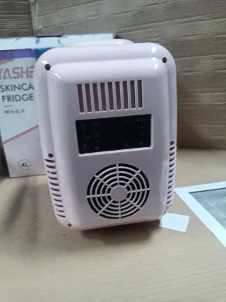 Nevera Mini YASHE 4L Cosmética Rosa