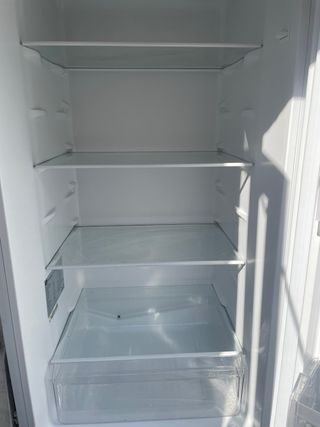 Frigorífico OK OFK 651 E W 6 meses