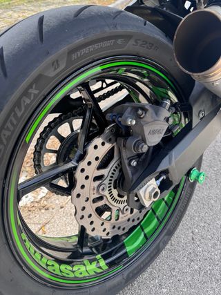 Kawasaki Z900 Full