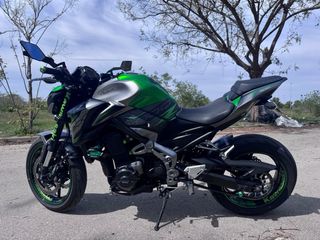 Kawasaki Z900 Full