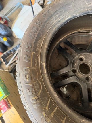 Neumáticos 195/60 R16 High Performance