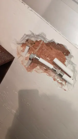 Fontanero urgencias 24h,paletería....etc,