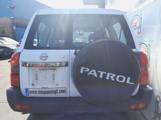 Piloto paragolpes trasero nissan patrol gr 1149906