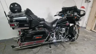 Harley-Davidson Ultra Classic Negra