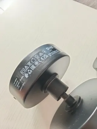 Nuevo. Lámpara regulable moderna 3 focos LED