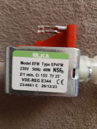 Repuesto Bomba de agua cafetera CECOTEC