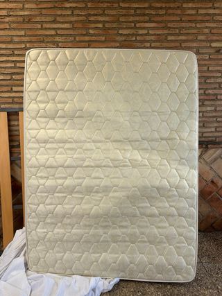 Somier 135cm + Colchón + Patas