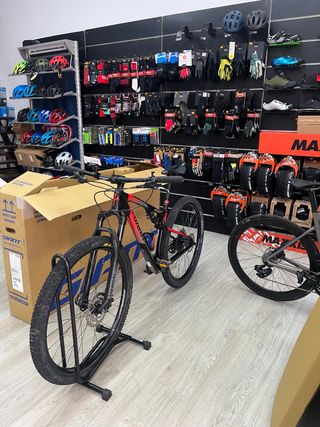 Bicicleta de Wilier doble de Montaña