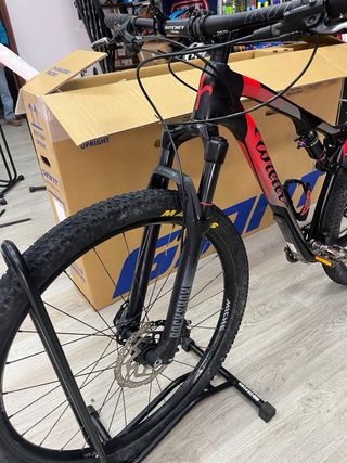 Bicicleta de Wilier doble de Montaña